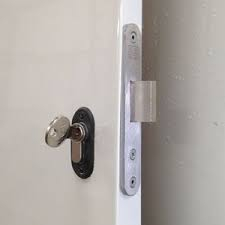 Van lock installation 4